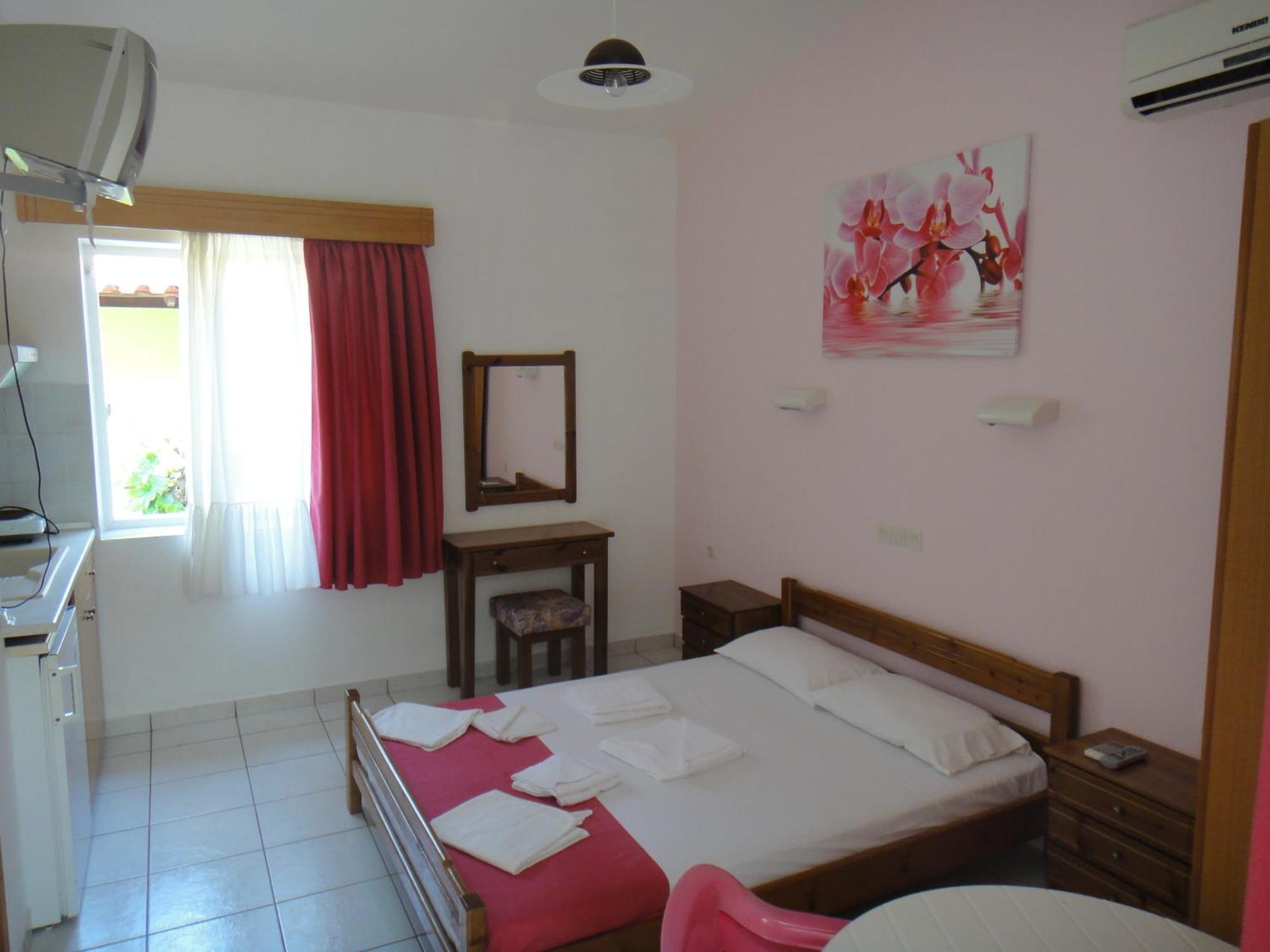 Bungalows Camping Kouyoni Gerakini Exterior photo